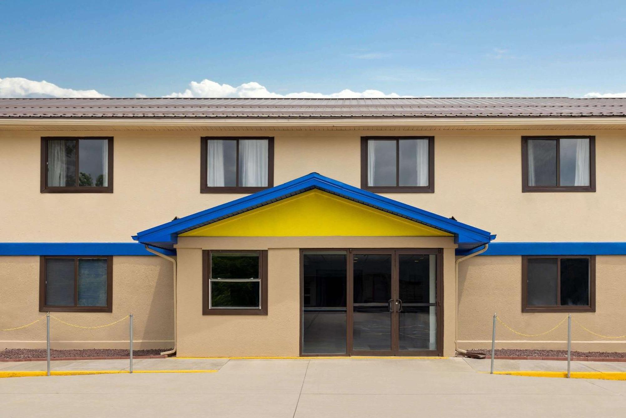 Days Inn By Wyndham Hornell Ny Exterior photo
